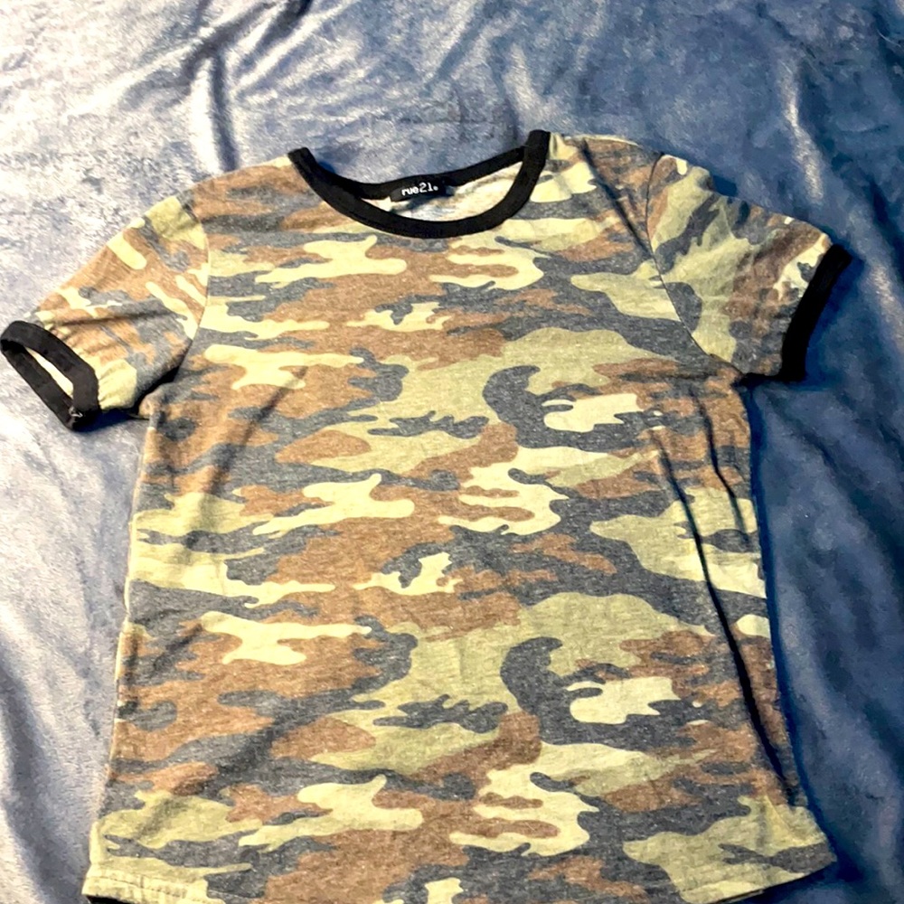 Rue21 short sleeve shirt